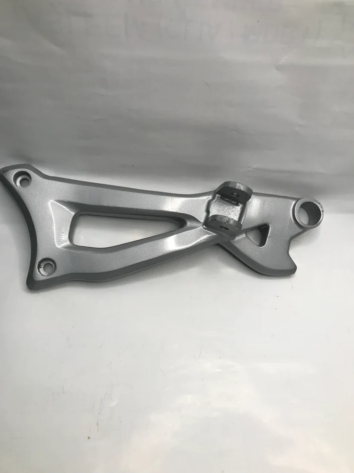 Footrest Bracket For Bajaj Discover 125st - Image 2