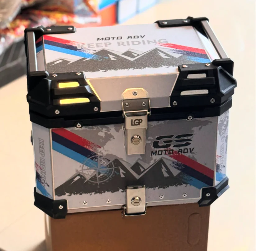 LGP GS MOTO ADV 45 litres top box with graphics premium - Image 2