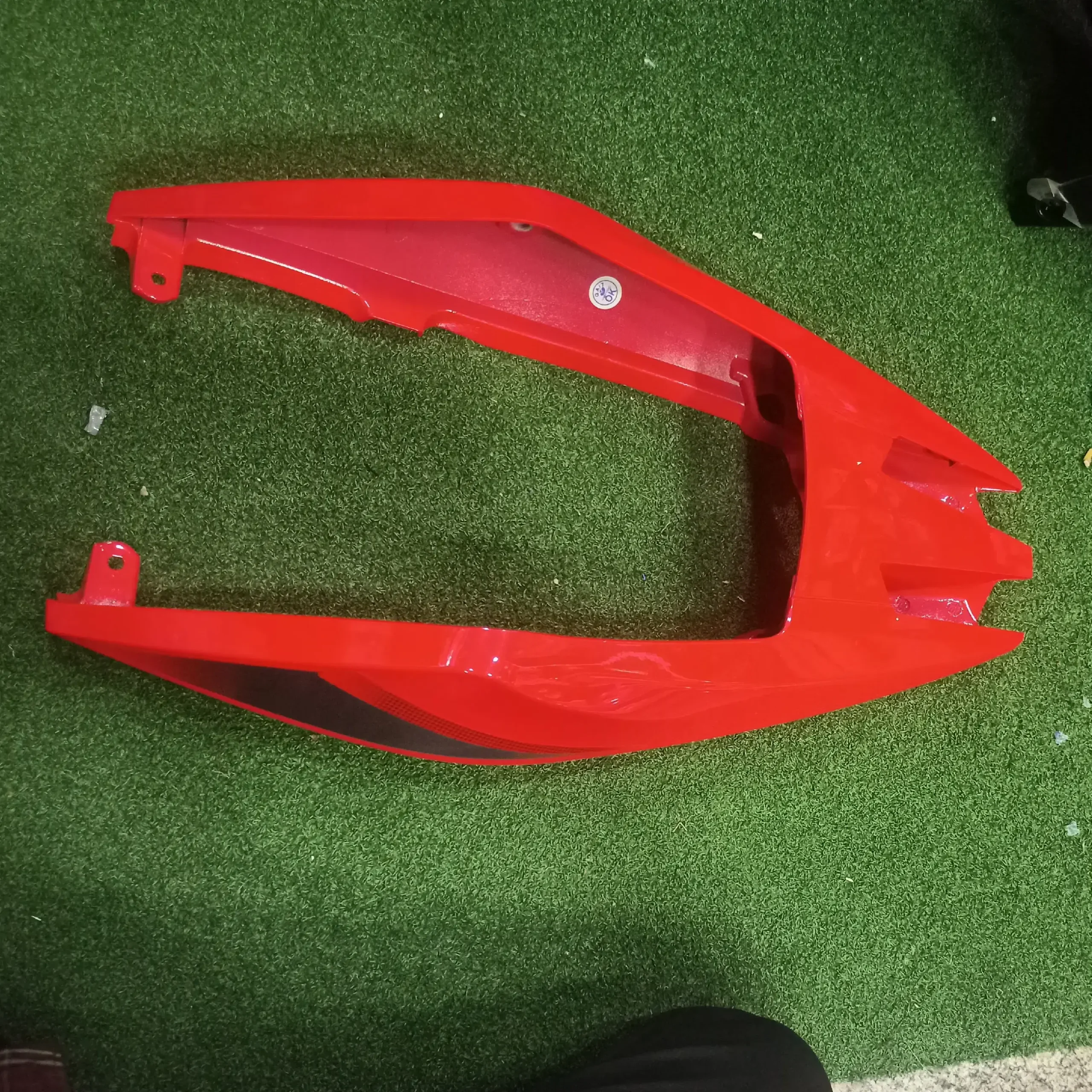 BAJAJ PULSAR 180 RED TAIL PANEL/SEAT COWL