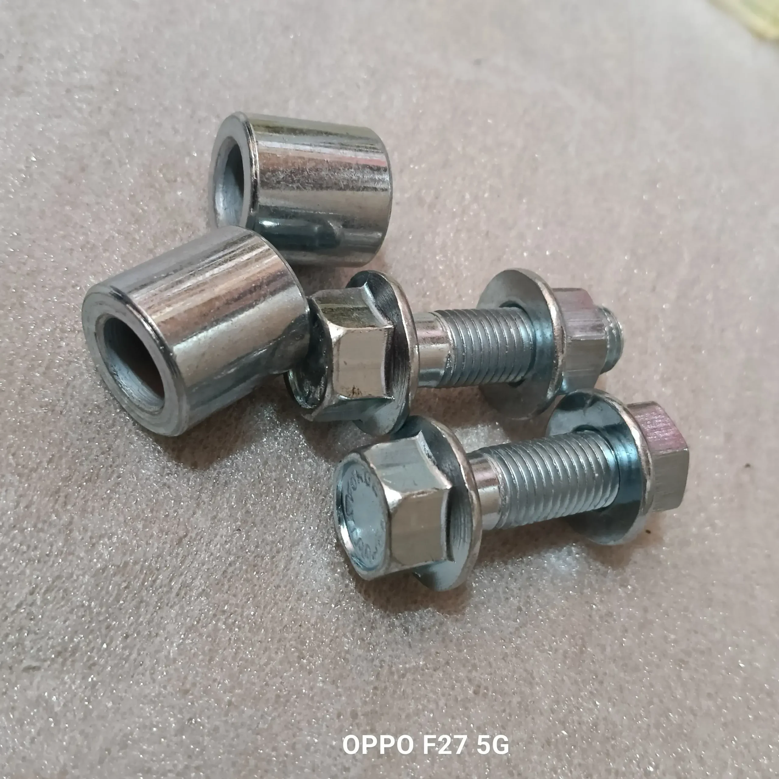 Yamaha CENTER STAND BOLT &BUSH KIT FZ