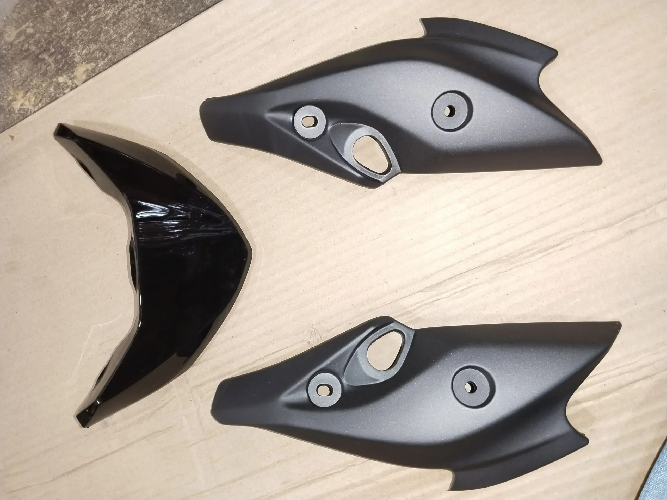 Yamaha FZS HEAD LIGHT VISOR MATT BLACK