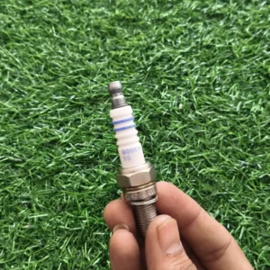 Jawa 42 Spark Plug | Apna Dukaan |