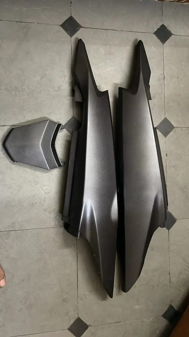 Livo Tail Panel Grey Colour