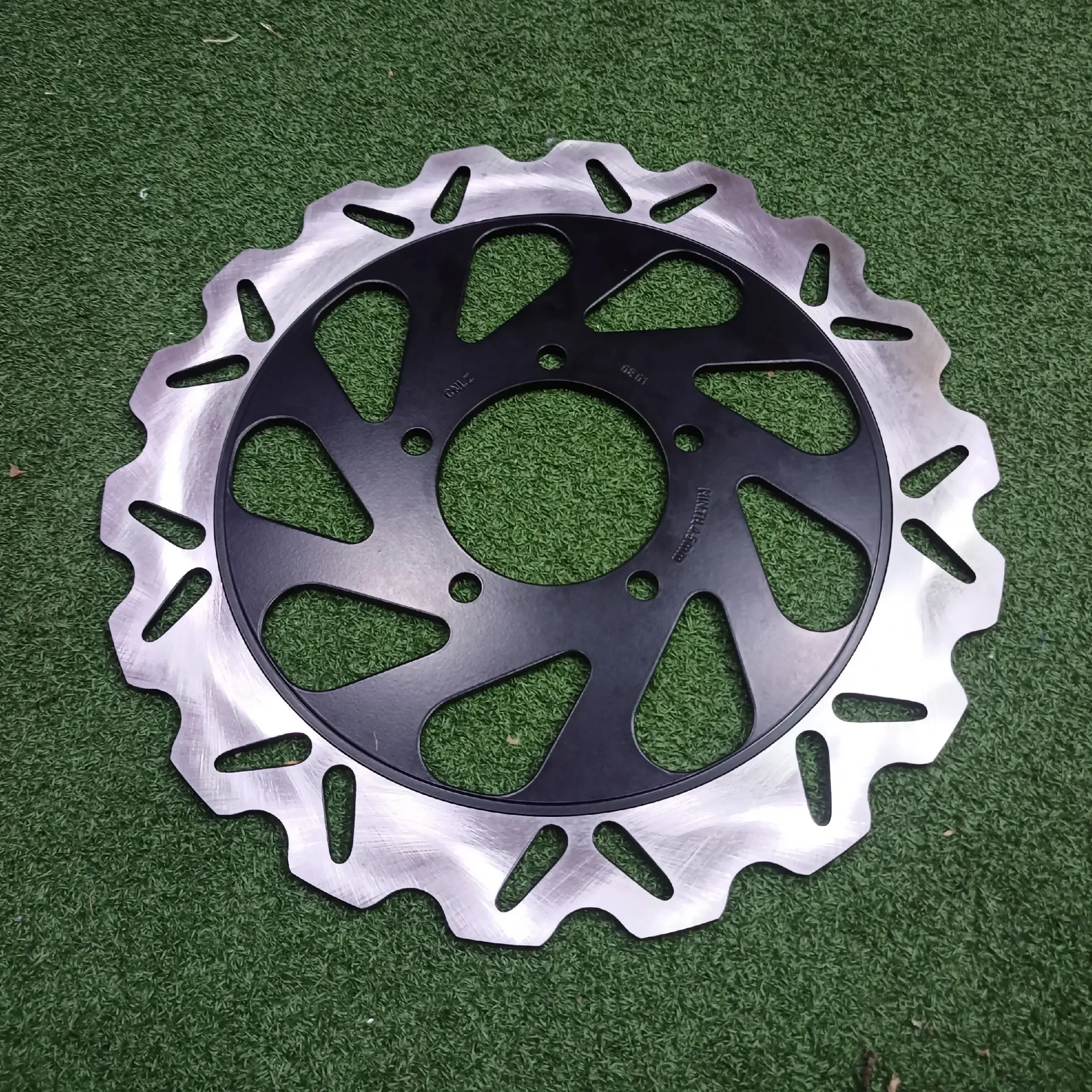 Mahindra Mojo Disc Plate