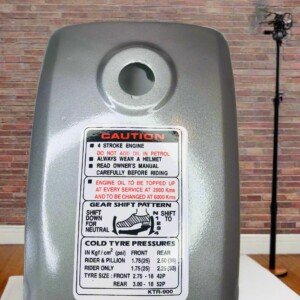 petrol tank lid plate for splendor plus all models silver color