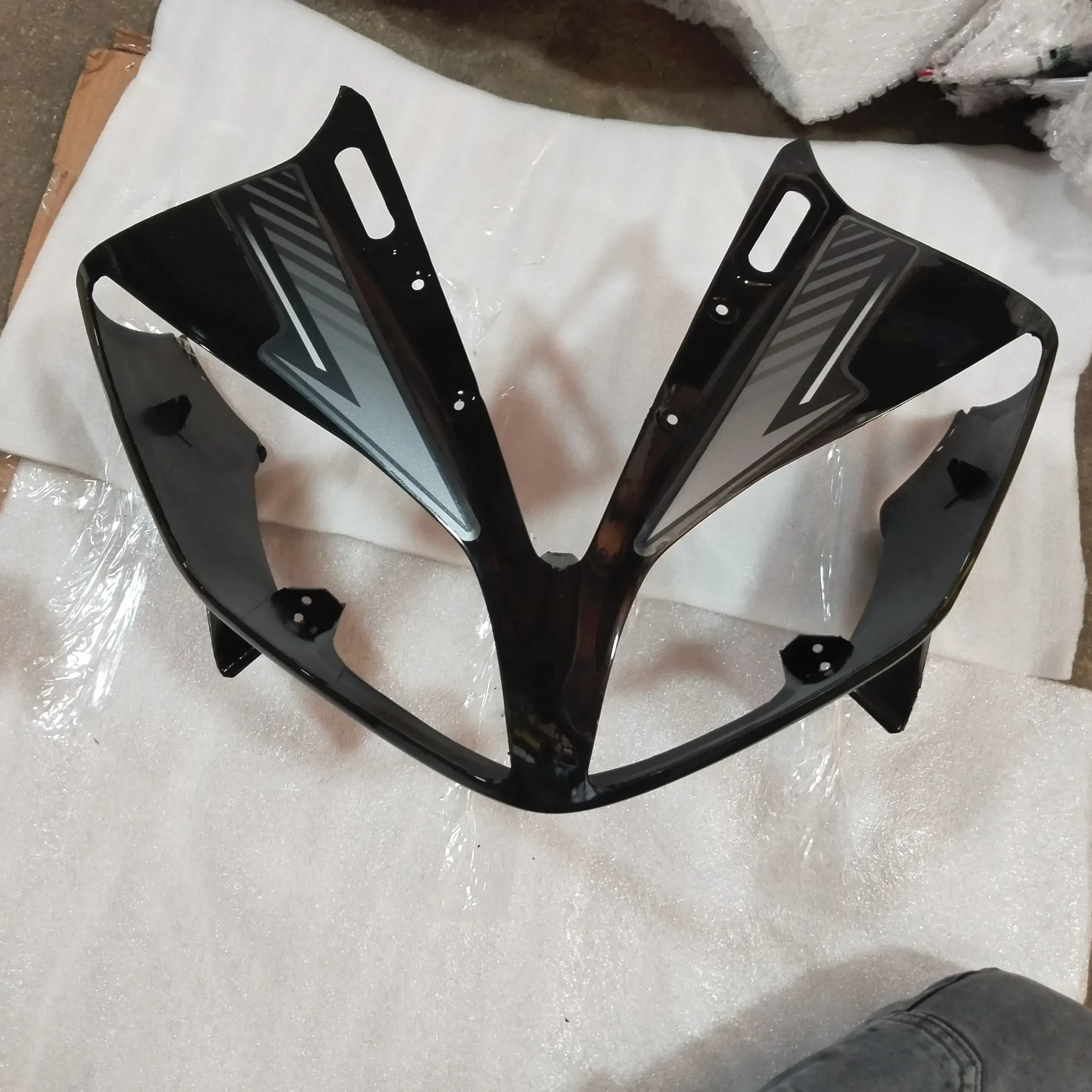 Yamaha R15 V2 HEAD LIGHT VISOR BLACK/GREY - Buy Online at Best Price ...