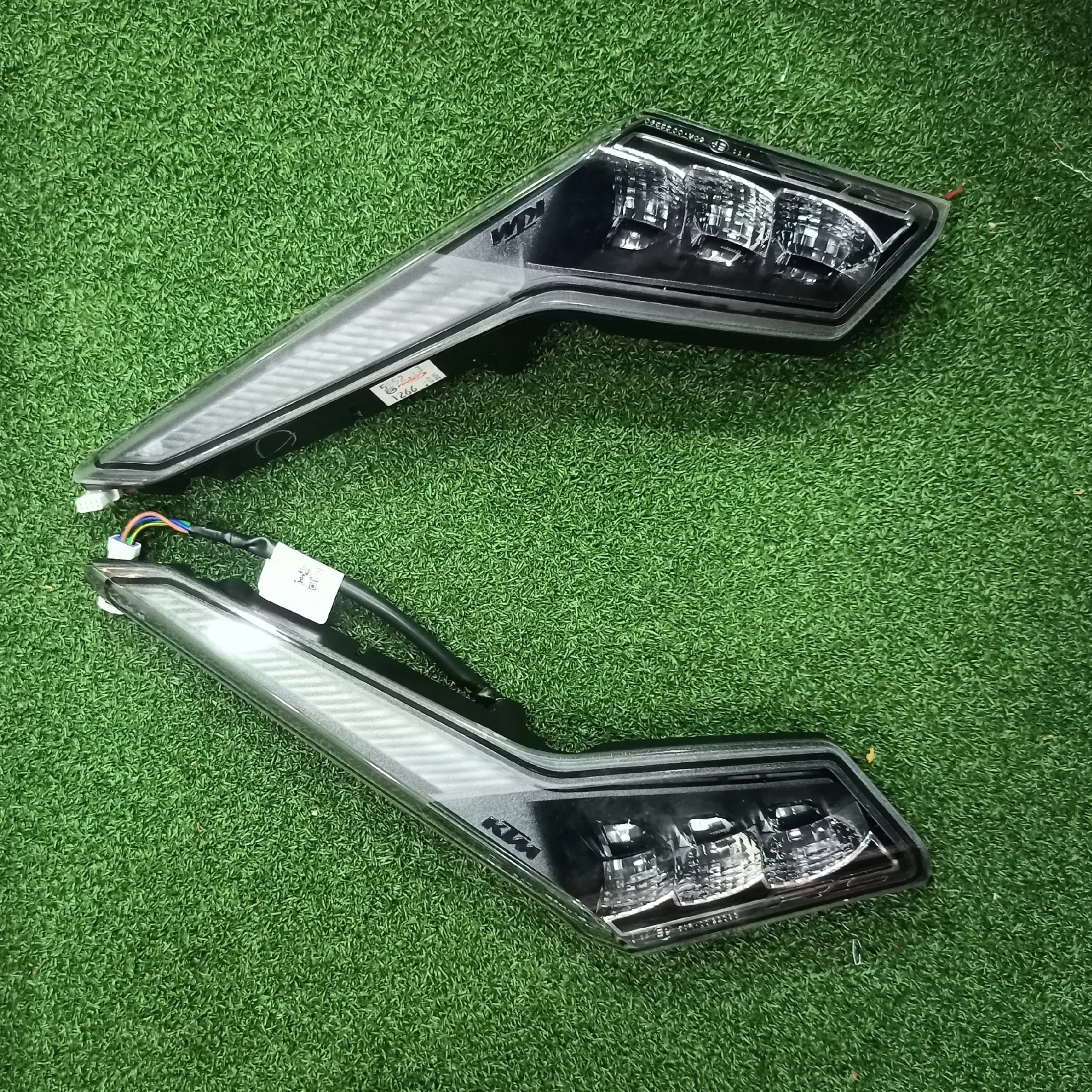 RC 125/200 Zen2 FRONT INDICATOR R&L JY401039/JY401038