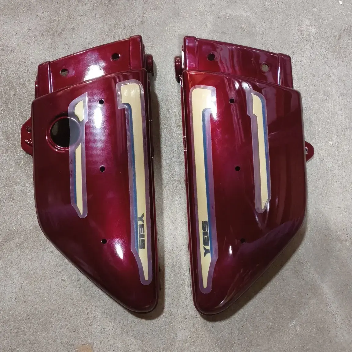 Yamaha RX135 SIDE PANEL SET MAROON colour