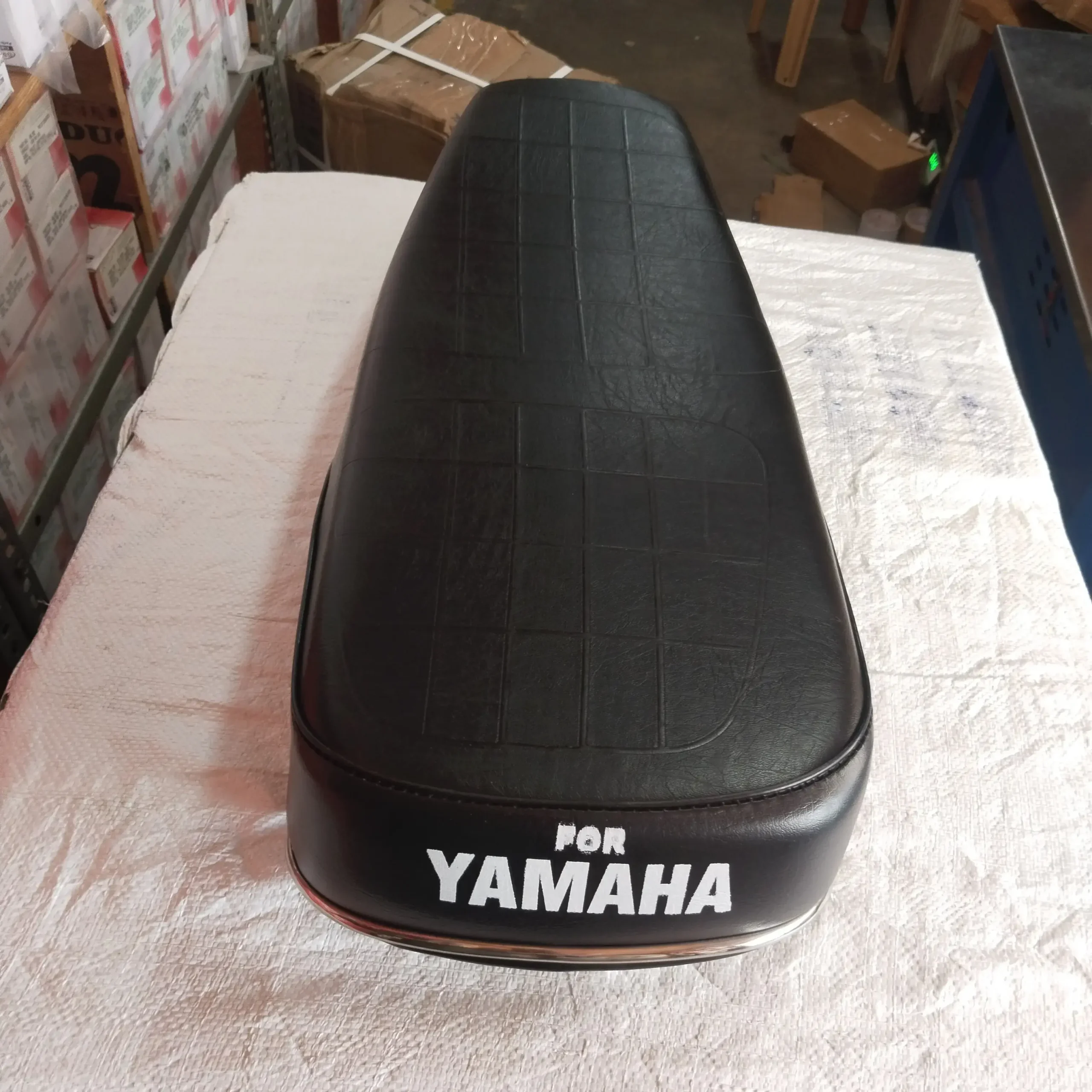 Yamaha SEAT COMP. (PVC BASE) (RX.329)