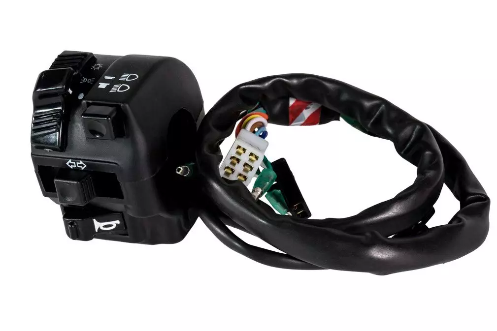 Uno Minda Handle Bar Switch - Left Side (Self Start) - 6 Pin White Female Coupler, 2 Pin Female Black Coupler, 3 Wire Bullets & 2 Short Wires for Hero Splendor PLS 2015 (SW-0685BW)